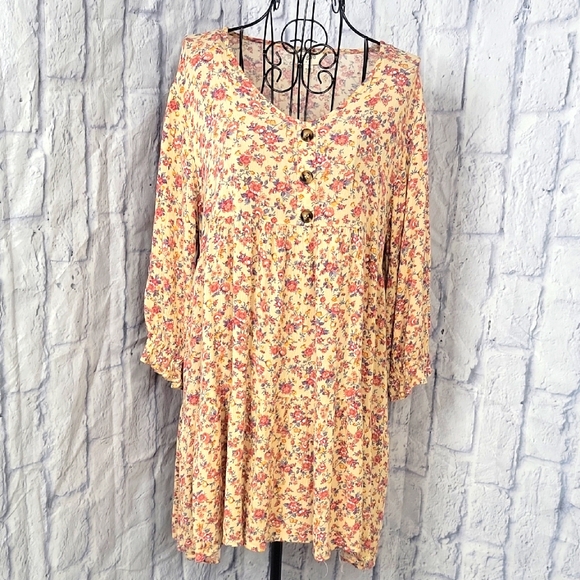 Umgee Dresses & Skirts - Umgee Floral Mini Dress - Cream and Pink Small